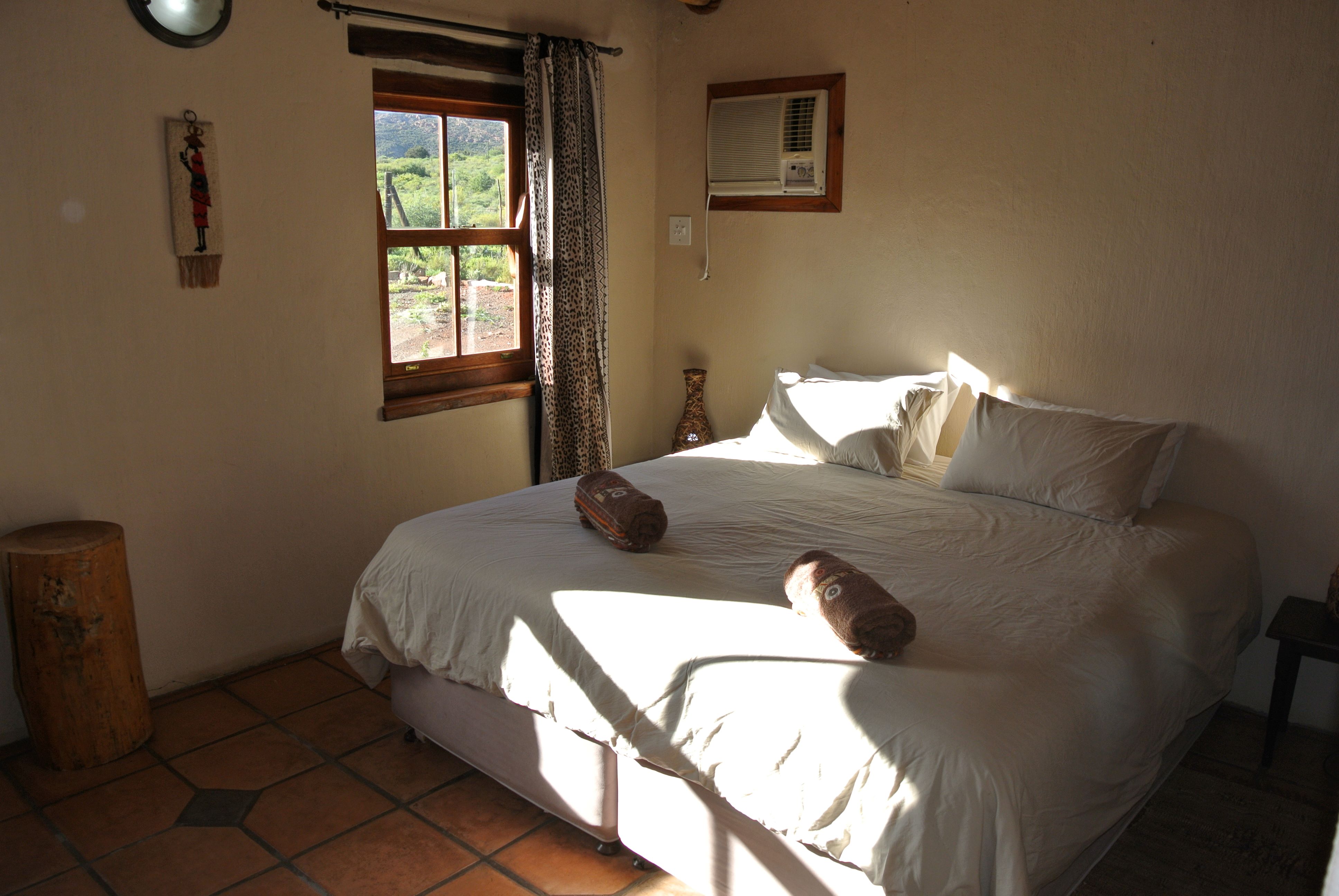 Bedroom of the Klein Karoo Valley Guest Farm Cottage